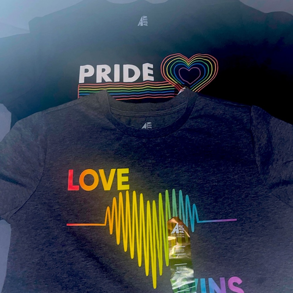 Black Pride shirt, 18-20 xl Gray Medium Love Matters Shirt 10/12